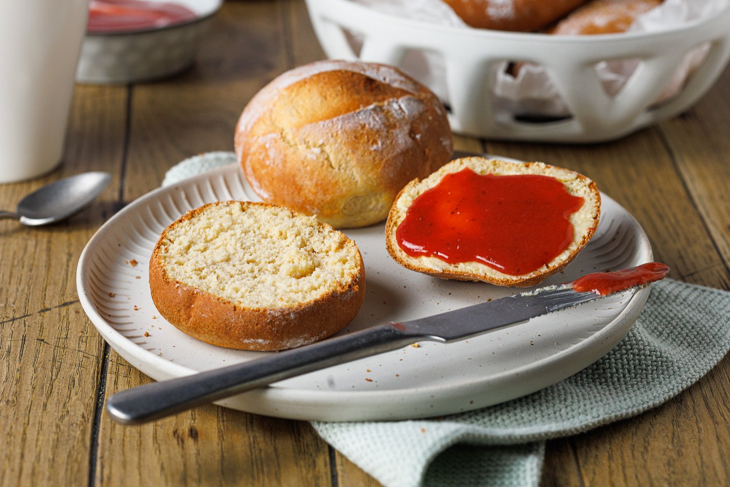 Low Carb Eiweißbrötchen mit Erbsenprotein