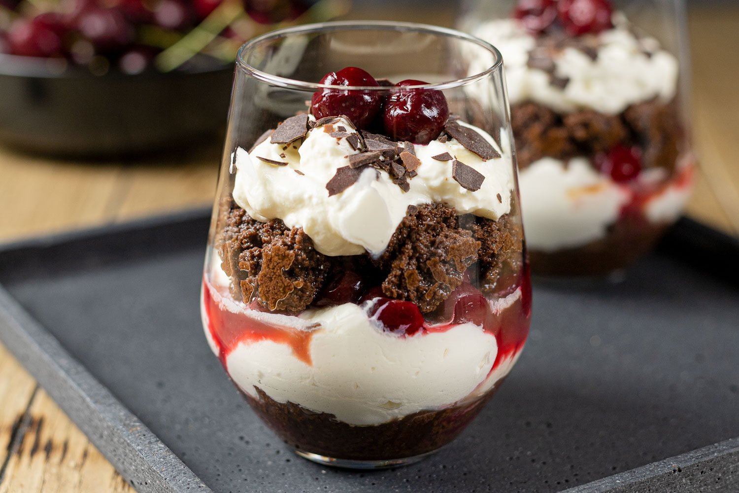 Low Carb Schwarzwälder-Kirsch-Dessert ohne Zucker