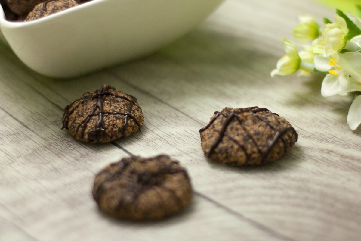 Low Carb Schokokekse mit Eiweiß und Mandelmehl